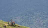 ponmudi-trekking