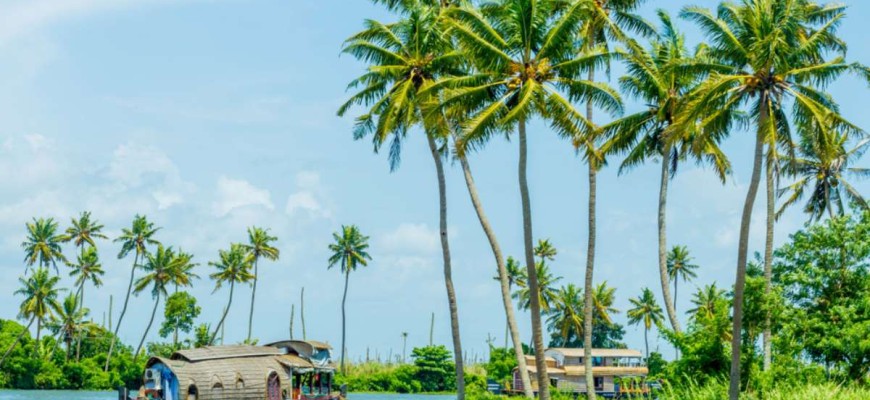 10-best-tourist-places-to-visit-in-Kerala-and-things-to-do